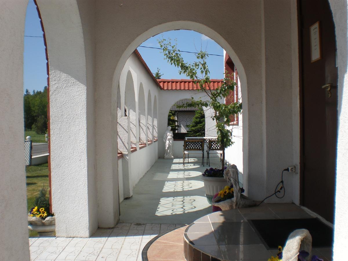 Hotel Getliin Saku Luaran gambar